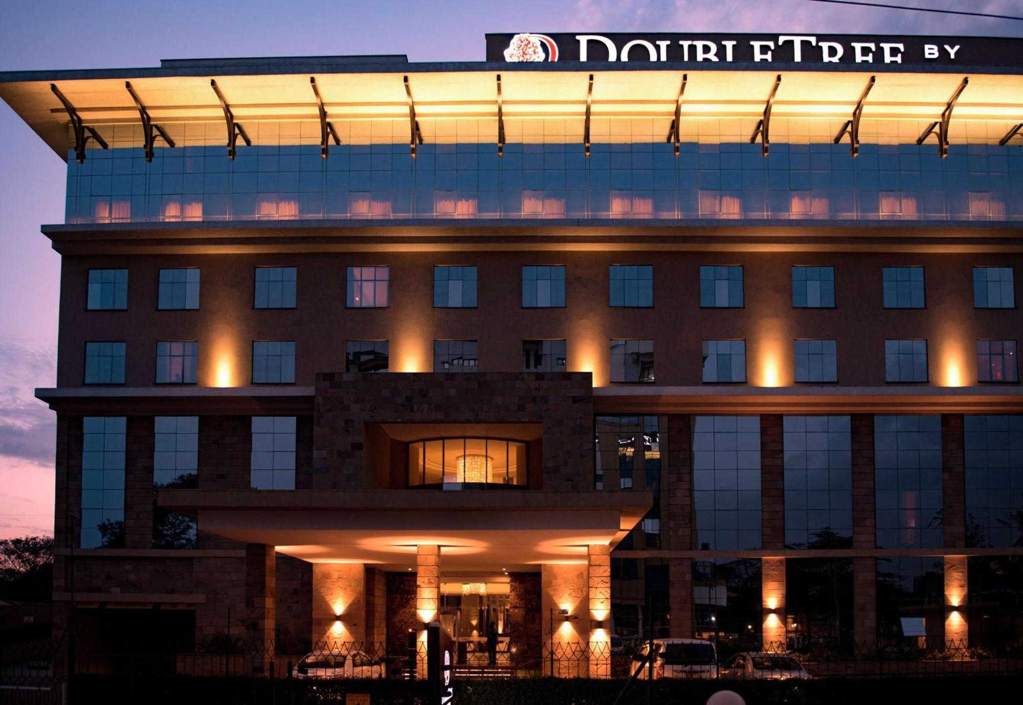 Doubletree By Hilton Nairobi Hotel Екстериор снимка